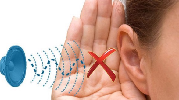 Cần làm gì khi bị chảy máu trong tai?