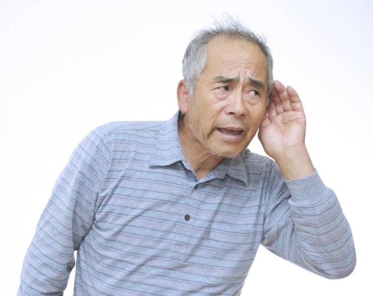 Kinh nghiệm chọn mua máy trợ thính cho người lớn tuổi